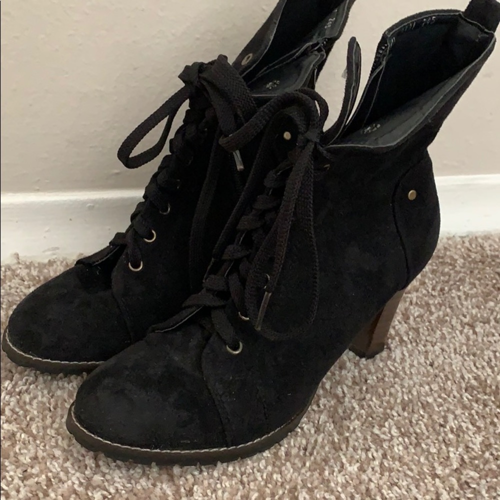 Lace up heeled suede booties